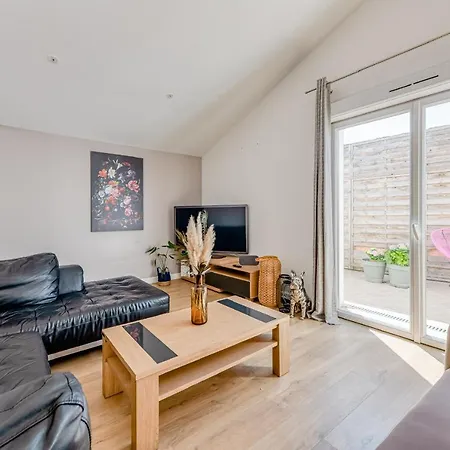 Maison De Plain Pied Avec Jardin Et Parking Prive Daire *