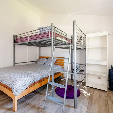 Maison De Plain Pied Avec Jardin Et Parking Prive Appartamento Floirac (Gironde)